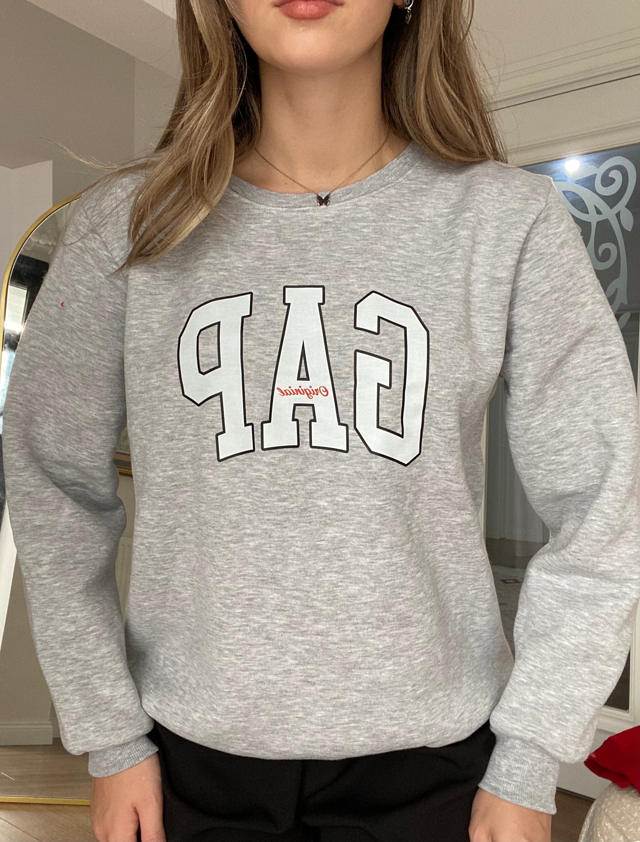 Original Yazılı Gri GAP Sweatshirt 3 İplik Şardonlu Organik Pamuktan Üretilmiştir.